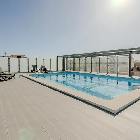 H2o - Rooftop With Pool In Apartment *